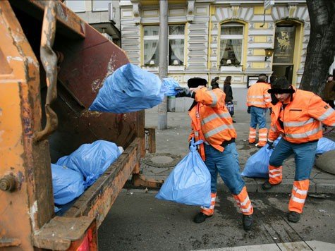 Was die st&auml;dtischen Mitarbeiter noch nie durften, gilt jetzt auch f&uuml;r die M&uuml;llwerker des Abfallwirtschaftsbetriebs M&uuml;nchen. Sie d&uuml;rfen keine Trinkgeld mehr annehmen. Im Durchschnitt verdienen die M&uuml;llm&auml;nner 2500 Euro Monatslohn plus Zulagen, laut AWM mehr als bei privaten Firmen.