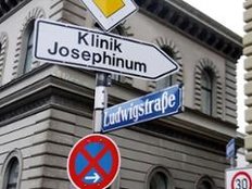 Hier fehlt das Schild Sch&ouml;nfeldstra&szlig;e