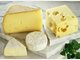 Auf der ganzen Welt gibt es mehr als 3000 K&auml;sesorten. K&auml;se verf&uuml;gt &uuml;ber jede Menge des hochwertigen Milcheiwei&szlig;bestandteils Kasein, der alle unentbehrlichen Aminos&auml;uren enth&auml;lt. Die Laktose im K&auml;se regt unsere Verdauung an. Sein Kalzium st&auml;rkt unsere Knochen und sch&uuml;tzt gegen Karies. Und sein Vitamin A st&auml;rkt die Sehkraft
