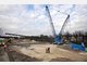 Mega-Kran an der Isar