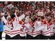 Diesen Jubel der kanadischen Eishockey-Olympiasiegerinnen will das IOC &uuml;berpr&uuml;fen lassen