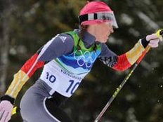 Kowalczyk Olympiasiegerin im 30 Kilometer-Langlauf