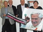 Urteil: Über den Papst darf man sich lustig machen