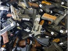 Waffen Skandal im Landratsamt Altötting - auch das Landratsamt Berchtesgadener Land in Bad Reichenhall ist betroffen