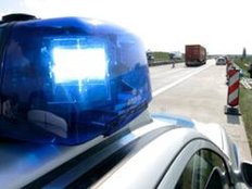 Schlüsselfeld: Wildwest auf der A3: Ausgebremst und Scheibe zertrümmert