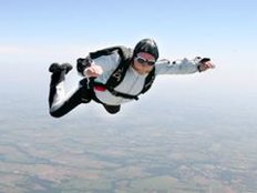 Fallschirm-Unglück: Frau überlebt 1000-Meter-Sturz in Südafrika