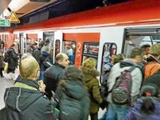 S-Bahn-Stammstrecke: Bis zu 30 Minuten Verspätung wegen Schienebruchs