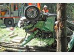 Unfall im Ebersberger Forst: Postauto gerammt