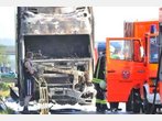 A9: Fleischtransporter brennt aus - Motorschaden