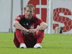 Knie-OP: Pause für FC Augsburg-Profi Lukas Sinkiewicz