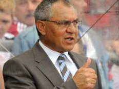 FC Schalke: Trainer Felix Magath rechtfertigt Mega-Transfers