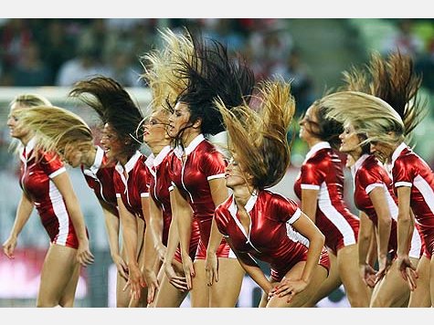 Hei&szlig;e H&uuml;pfer! So macht uns Polen hei&szlig; auf die EM 2012.