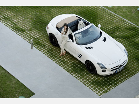 Mercedes-Benz SLS AMG Roadster