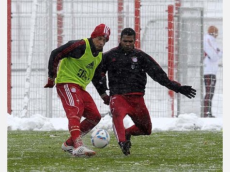 Wintertraining bei den Bayern: Die Jungen schippen, die Profis schwitzen