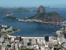 Vier Brasilianische Fußballfans angeschossen