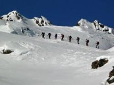 Die erste Skitour: Der Einstieg über Skitourenlehrpfade