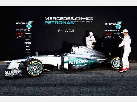 26 Tage vor dem Saisonauftakt hat der deutsche Werksrennstall MercedesAMG als letztes der Top-Teams seinen neuen Formel-1-Rennwagen vorgestellt.