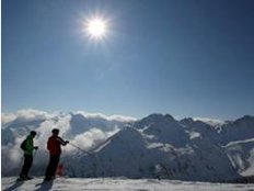 DSV gibt die besten Tipps zum Skifahren im Frühjahr