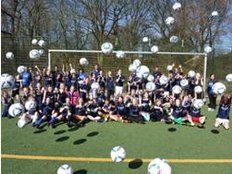 Laureus: Kicking Girls Fußball-Camp in Oldenburg