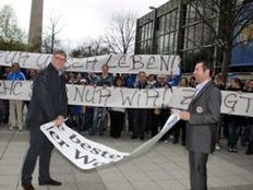 EHC München: Fan-Demo mit Cortina und Winkler