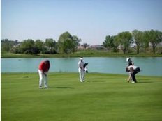 Italien Emilia-Romagna: Golfen, Genießen und Gas geben