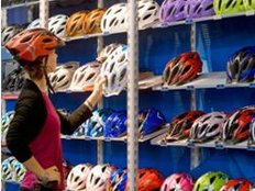 Fahrrad oder Bike: Stiftung Warentest hat 34 Helme für Groß und Klein getestet