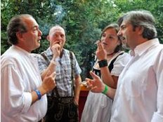 Wiesn: Stadt plädiert für Raucher-Bereiche