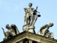 Ehefrau angezündet: Anklage wegen versuchten Mordes