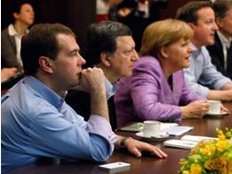 CL gegen G8: Merkel und Cameron schauen lieber Fußball