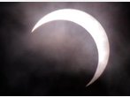 Feuerring am Himmel: Sonnenfinsternis in Asien