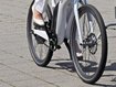 Nach Radler-Crash: Frau lässt Unfallopfer liegen