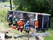 Schulbus kippt um - Eine Schülerin im Krankenhaus