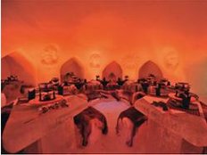 Legenden in der Eisausstellung ICE LAND im Alpeniglu-Dorf