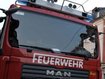 Mutter sperrt Kleinkind versehentlich in Auto ein Mutter sperrt Kleinkind versehentlich in Auto ein