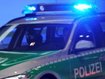 Lkw-Anhänger kippt bei Forchheim mit Röntgengeräten um Lkw-Anhänger kippt bei Forchheim mit Röntgengeräten um