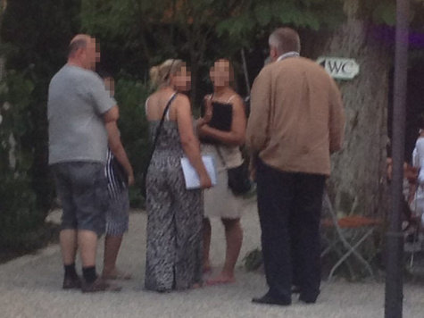 Vorsicht vor diesen Biergarten-Betrügerinnen